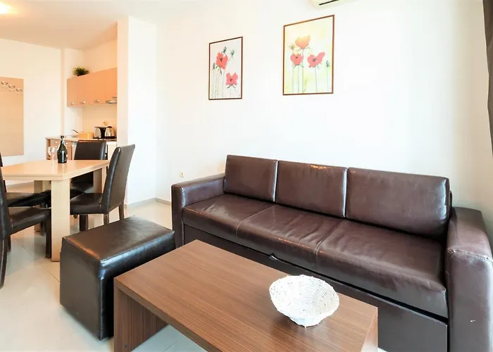 Seaside Garden With 2 Bedroom For Up To 5 Pax Apartment Slantschew brjag