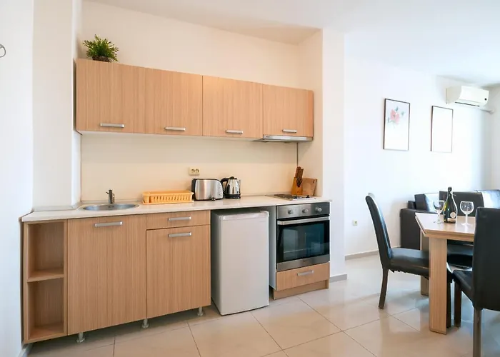 Seaside Garden With 2 Bedroom For Up To 5 Pax Apartment